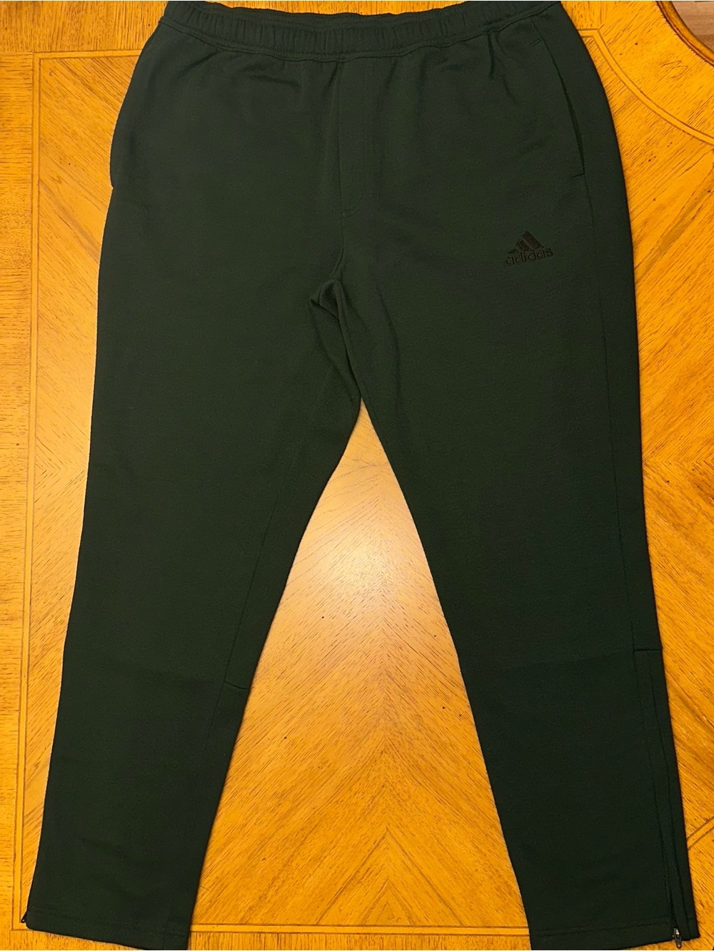 Adidas Fleece Tapered Pants Men’s Size XL Green Zip Ankles Logo Drawstrings